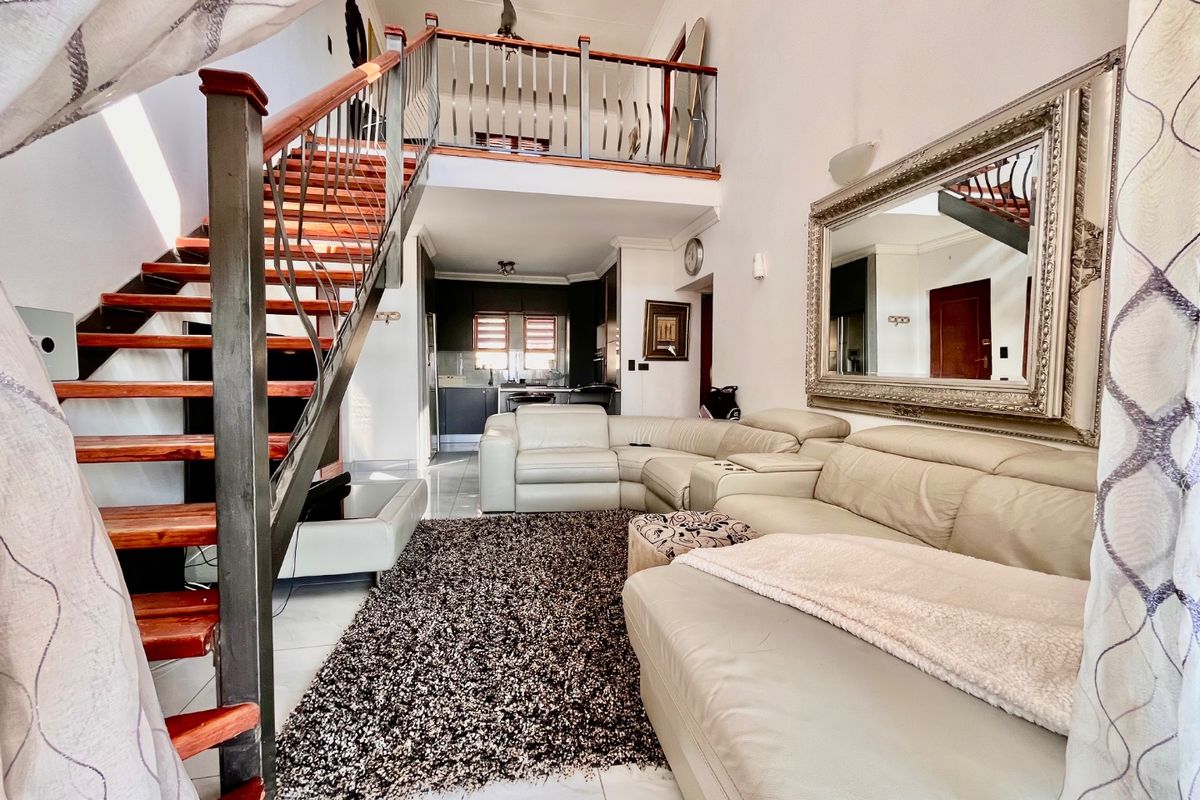 3 Bedroom Duplex Available for Rent - Photo 5