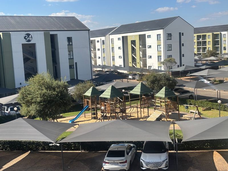 EXQUISITE 1 BEDROOM 1 FULL BATHROOM APARTMENT AVAILABLE FOR IMMEDIATE OCCUPANCY IN GREENCREEK ,PTA EAST - Photo 2