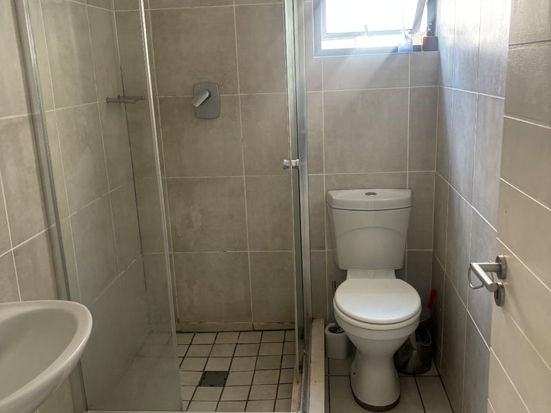 EXQUISITE 1 BEDROOM 1 FULL BATHROOM APARTMENT AVAILABLE FOR IMMEDIATE OCCUPANCY IN GREENCREEK ,PTA EAST - Photo 9