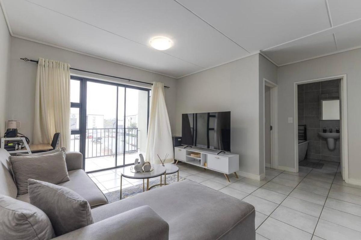EXQUISITE 1 BEDROOM 1 FULL BATHROOM APARTMENT AVAILABLE FOR IMMEDIATE OCCUPANCY IN GREENCREEK ,PTA EAST - Photo 5