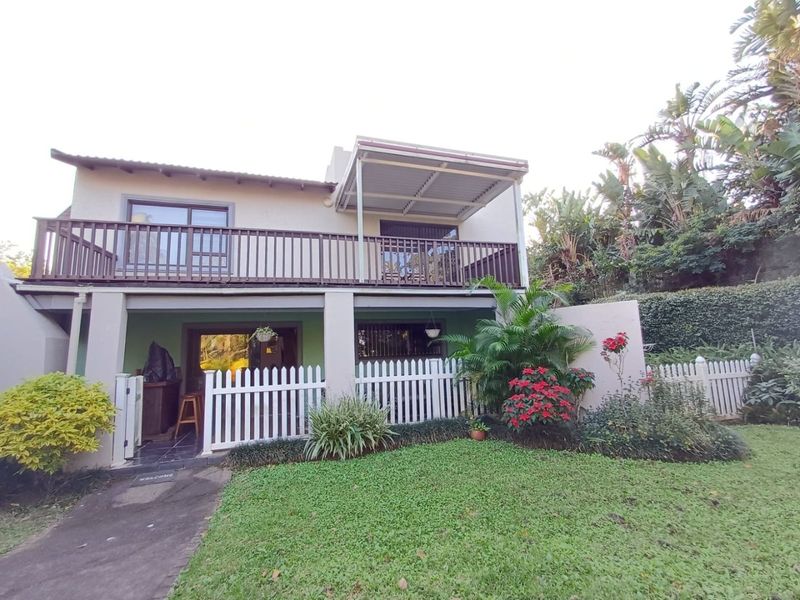 4 Bedroom home with double garage and landscaped garden - Photo 2