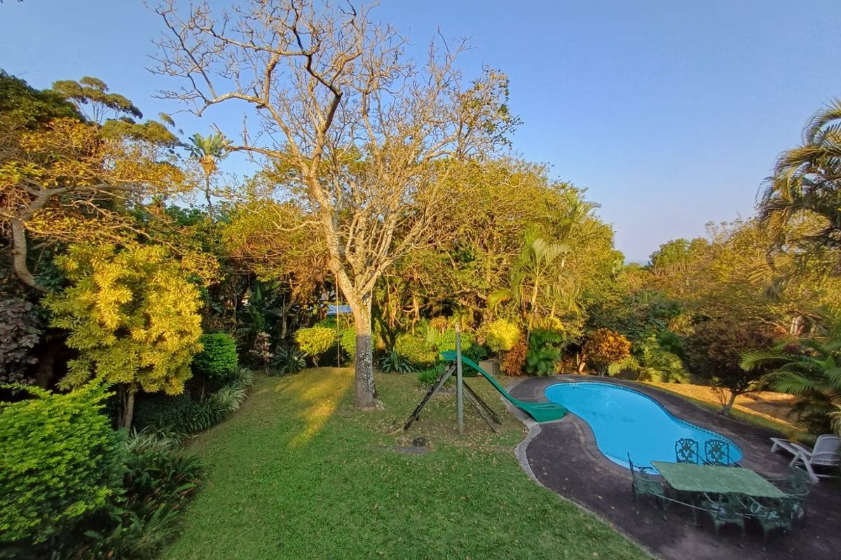 4 Bedroom home with double garage and landscaped garden - Photo 3