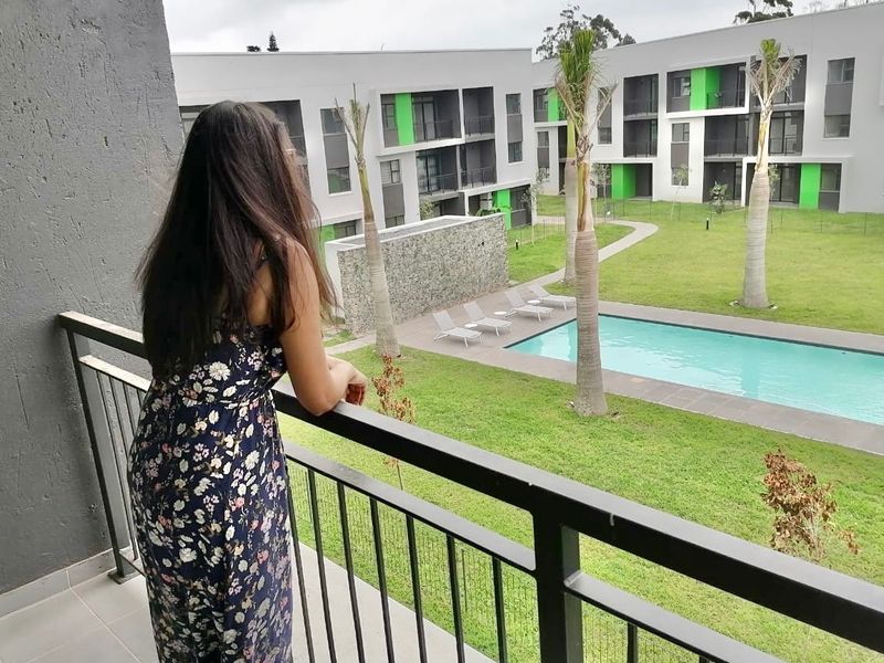 Neat apartment in secure estate - Photo 1