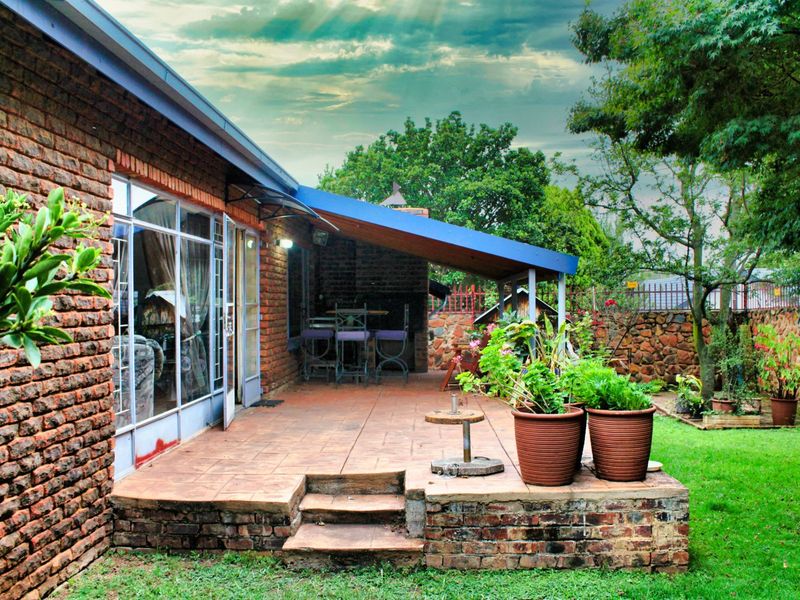 Prime Corner Stand with Dual Access in Sought-After Garsfontein - Photo 3