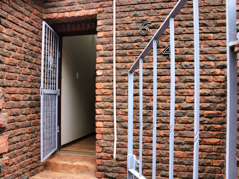 Prime Corner Stand with Dual Access in Sought-After Garsfontein - Photo 7