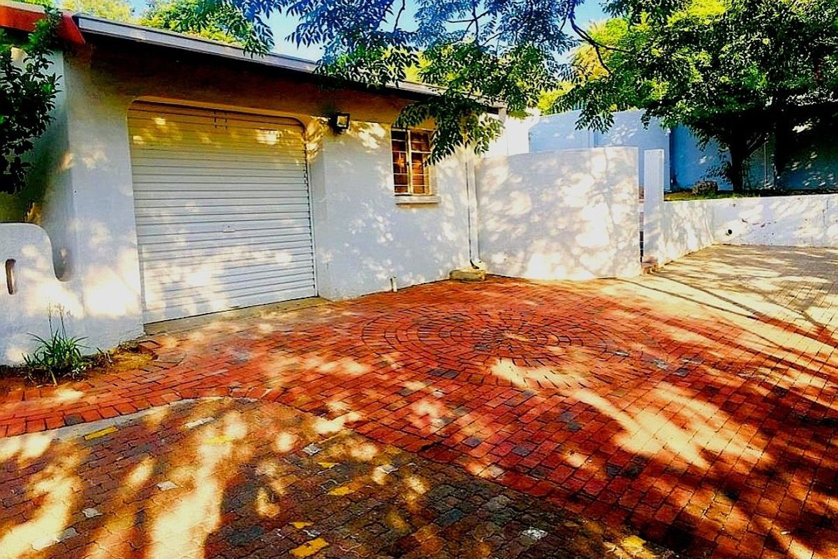Retreat with Exceptional Income Potential - Photo 2