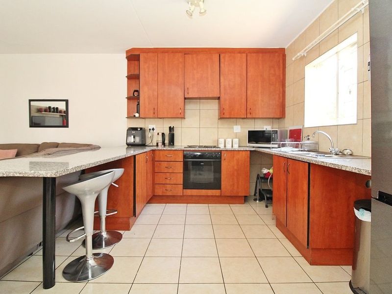 Modern 2-Bedroom Apartment – Comfort, Style & Convenience! - Photo 2