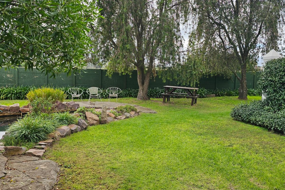 Fully furnished/unfurnished farm living - Photo 5