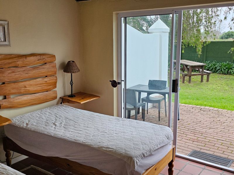 Fully furnished/unfurnished farm living - Photo 3