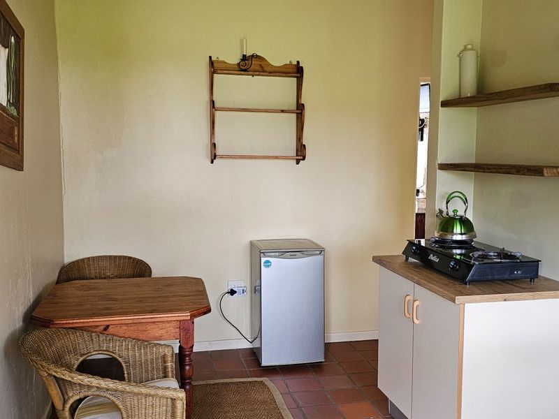 Fully furnished/unfurnished farm living - Photo 2