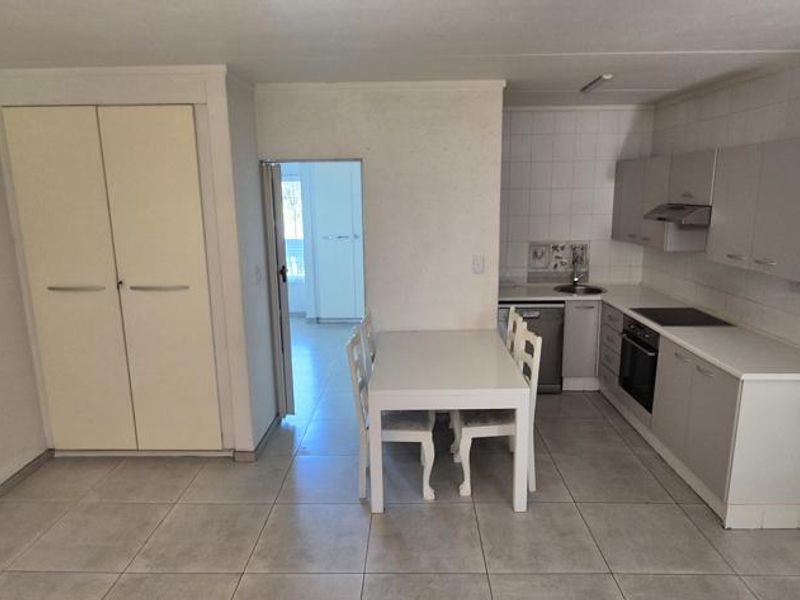 Modern 1 Bedroom Investment Apartment with Mountain Views - Photo 6