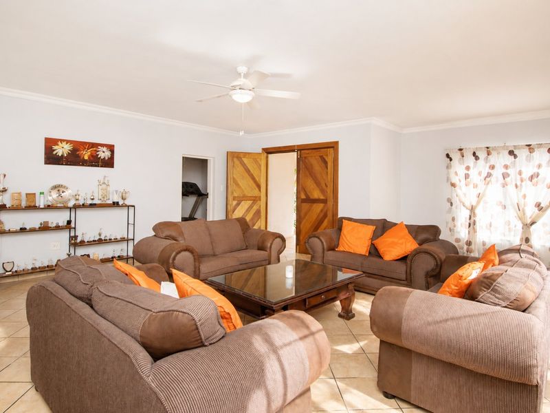 Secure Plot with Spacious 5 Bedroom House - Photo 7