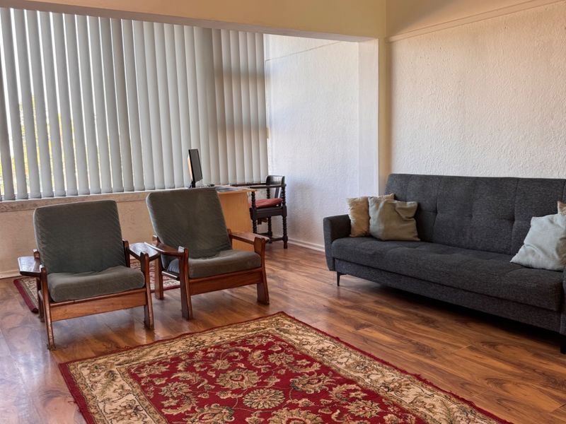 Spacious 2-Bedroom Apartment for rent in Sought-After Boston Bellville  - Photo 4