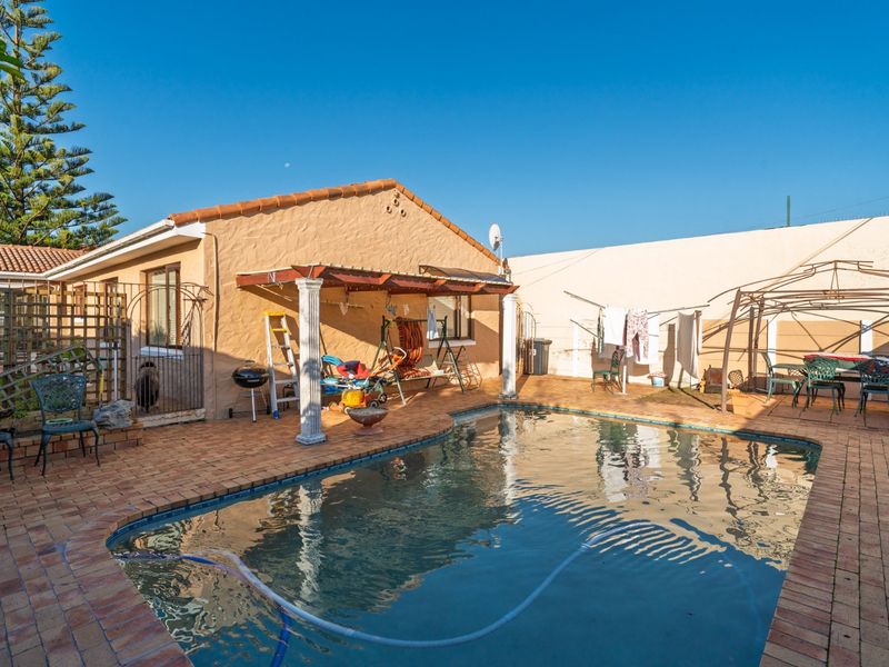 A Much-loved family home with Future Business Zoning Potential  - Photo 7