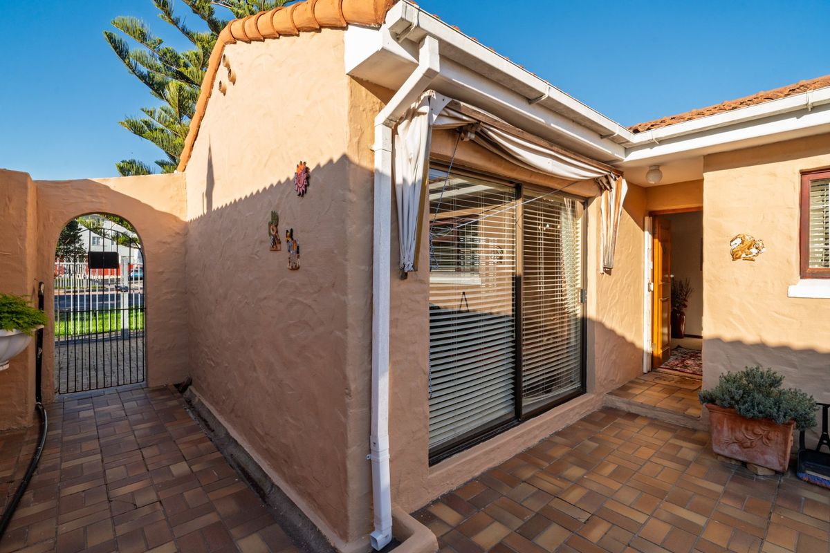 A Much-loved family home with Future Business Zoning Potential  - Photo 5