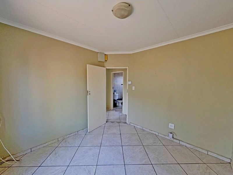 Lovely 3-Bedroom Family Home for Sale - Photo 9