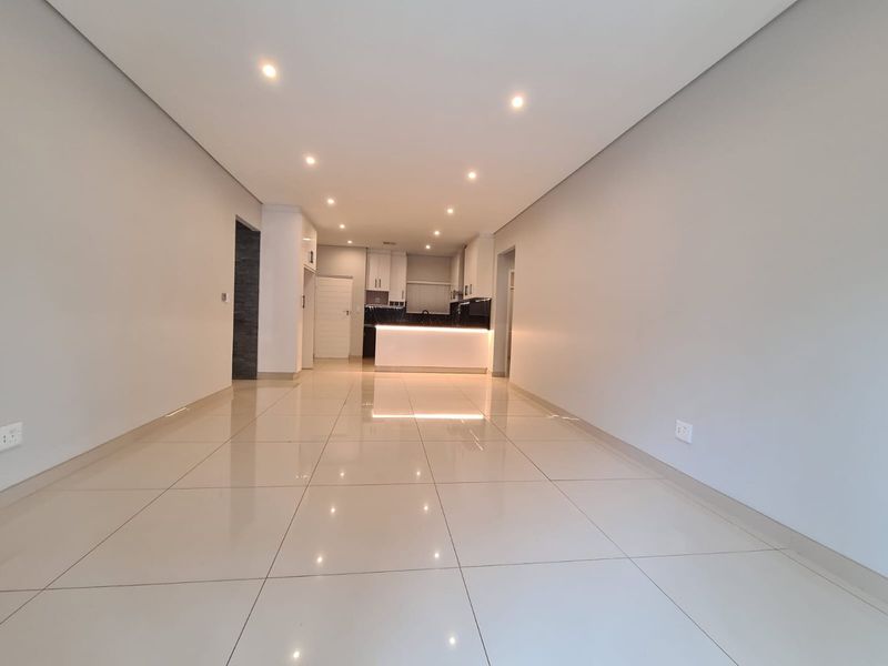 Renovated Garden Apartment in a Secure Izinga Estate for rent. - Photo 8
