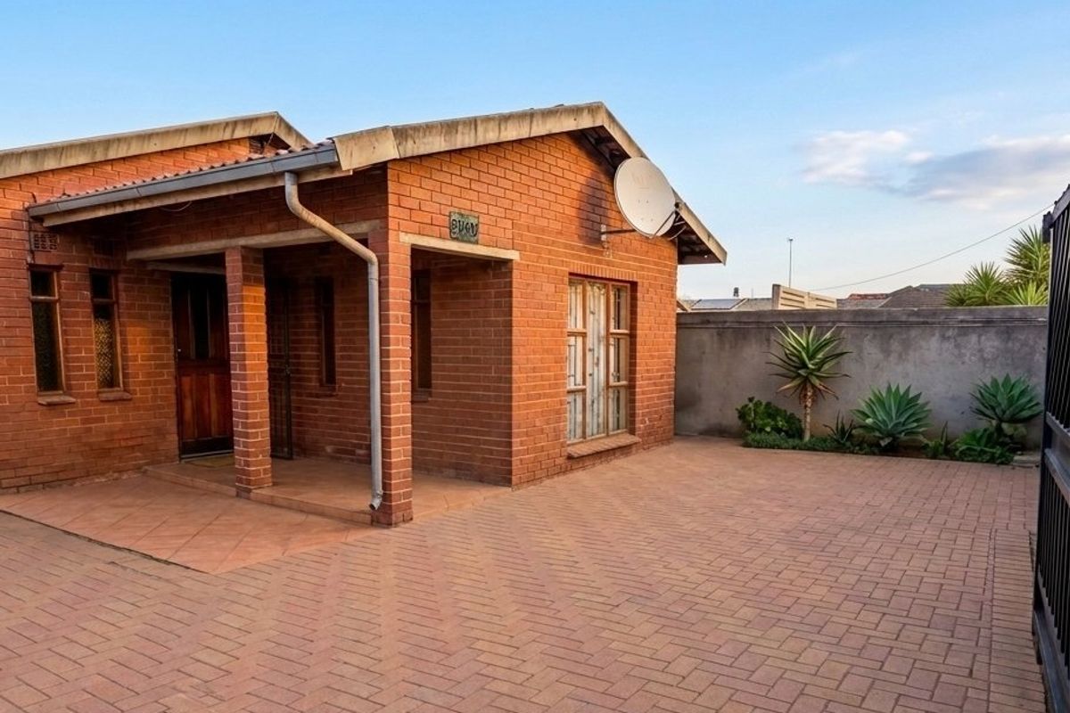 WELL PRICED PROPERTY FOR SALE - Photo 2