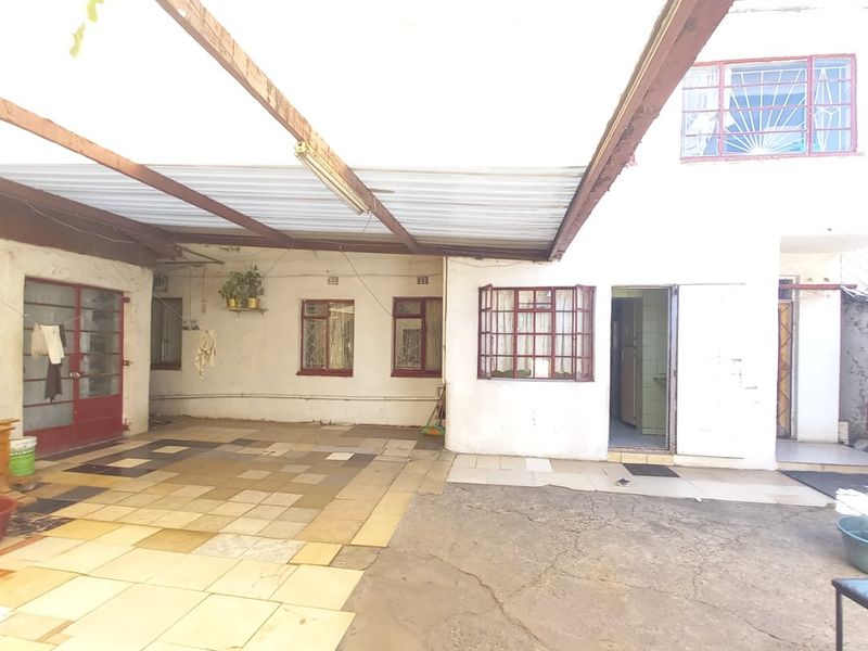 7 Bed House in Actonville for Sale - Photo 1