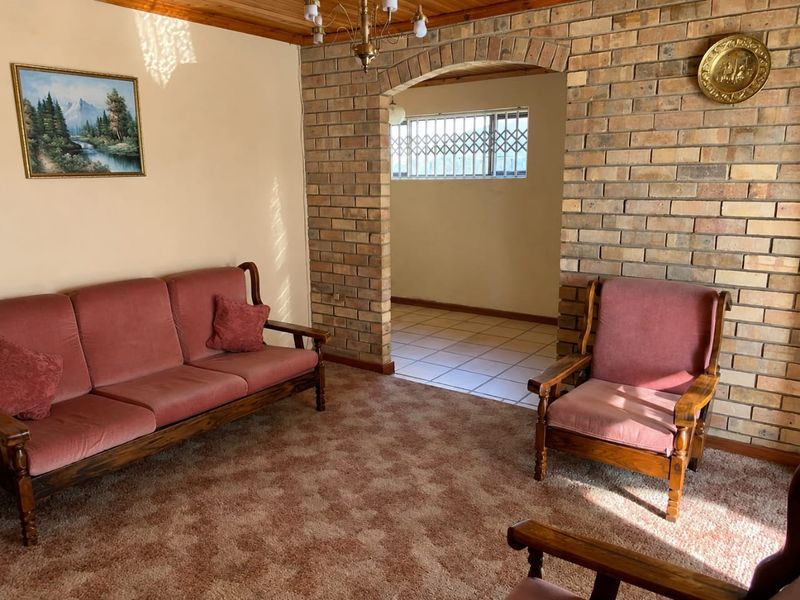 3 Bedroom House For Sale in Schauderville - Photo 9