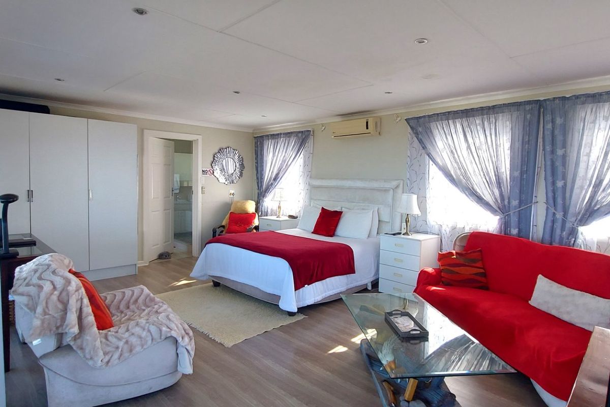 THREE-ROAD FRONTAGE, OCEAN VIEWS AND ENDLESS POSSIBILITIES - Photo 4