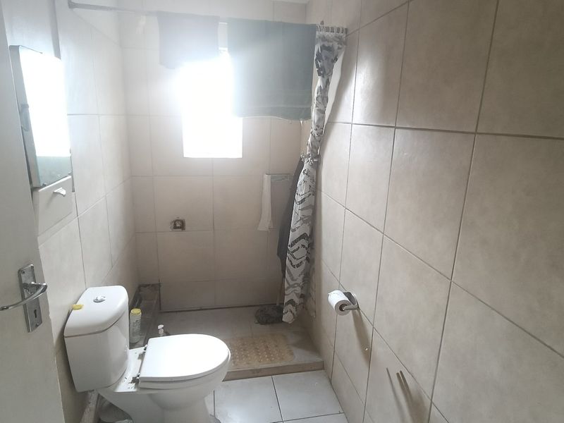 Cozy 2-Bedroom House for Sale – Lentegeur - Photo 7