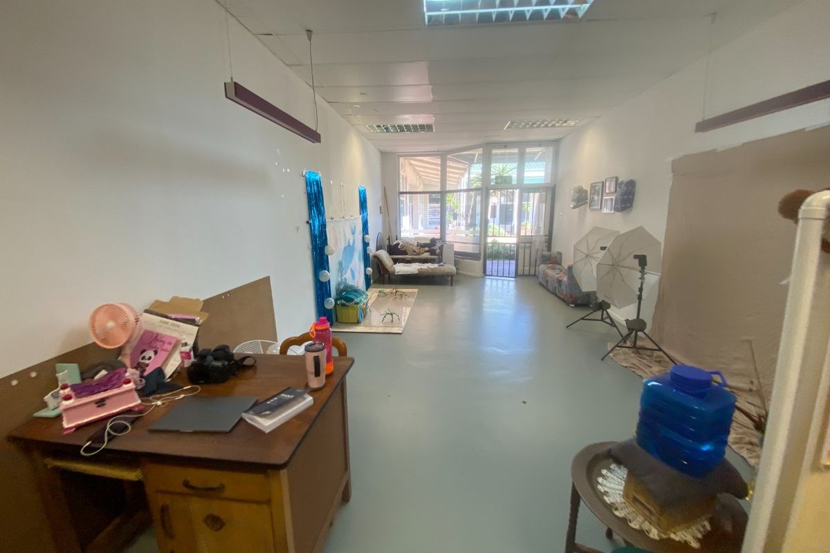 46m2 Commercial to Let  - Photo 5