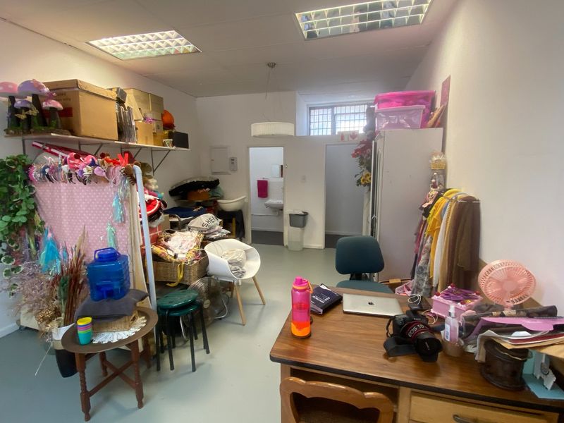 46m2 Commercial to Let  - Photo 6