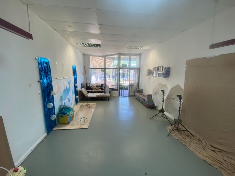 46m2 Commercial to Let  - Photo 1
