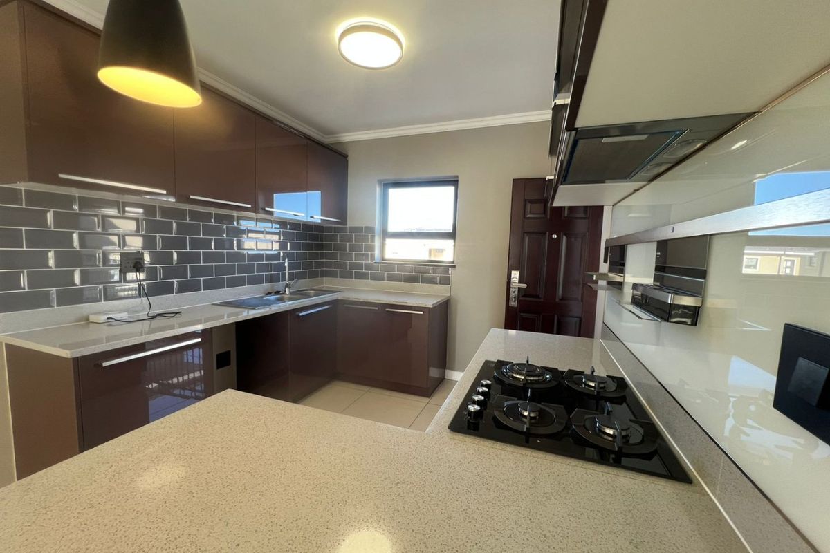 Modern 2-Bedroom Apartment for Sale in Blue Lakes Estate, Blue Hills, Midrand - Photo 2