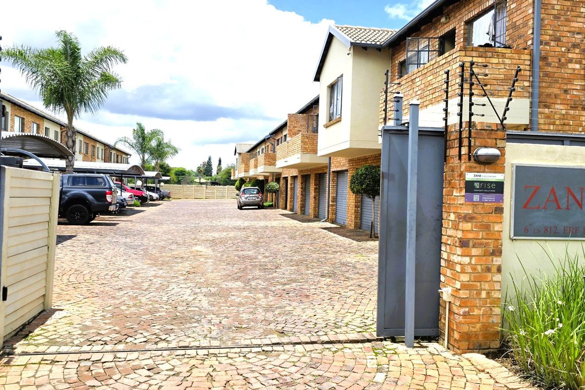 Spacious 1 Bedroom Apartment to Rent in Wonderboom South, Pretoria - Photo 5
