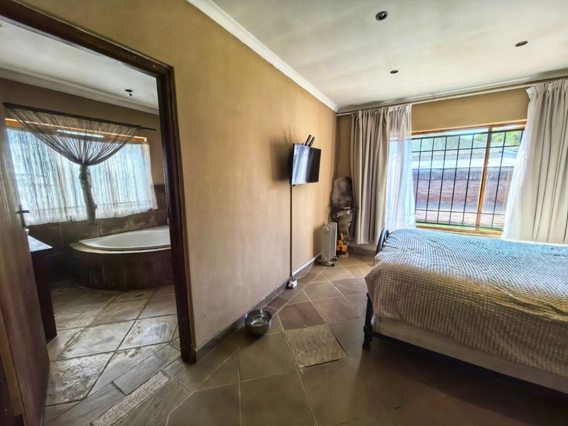Benoni Character Property with Outstanding Business Potential - Photo 9