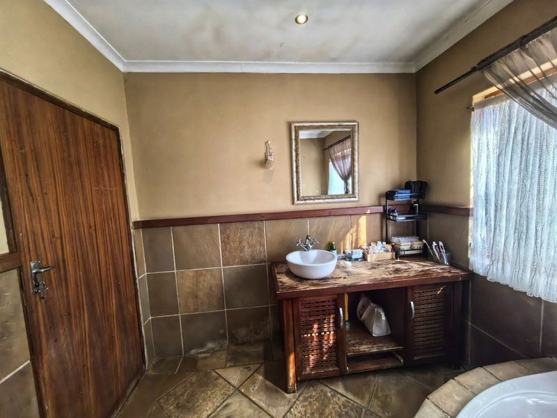 Benoni Character Property with Outstanding Business Potential - Photo 3