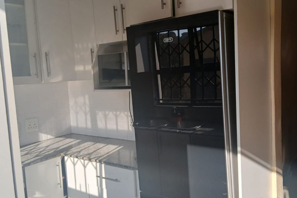 GREAT STARTER HOME - Photo 4