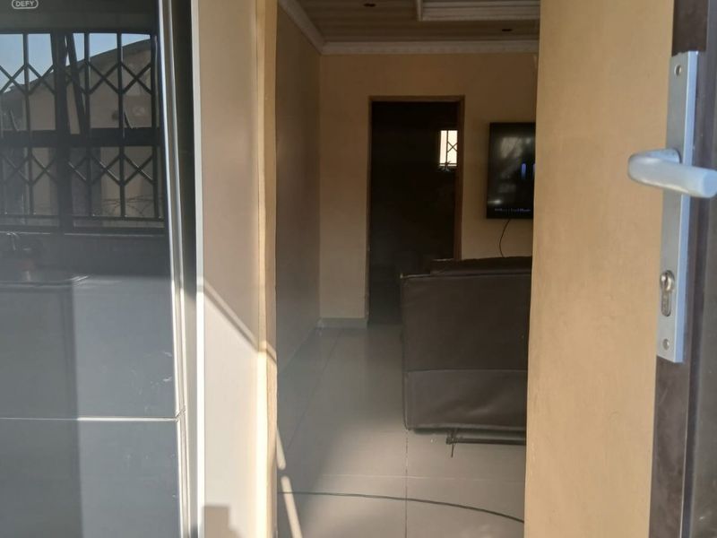 GREAT STARTER HOME - Photo 5