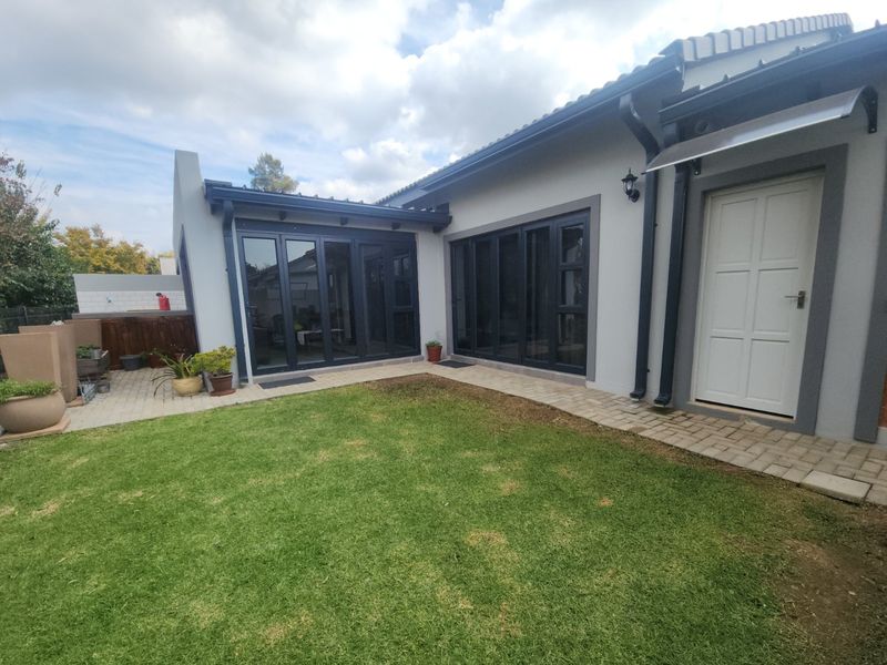 Modern 2 Bedroom, 2 Bathroom Home in Serene Estate Ifafi - Photo 4