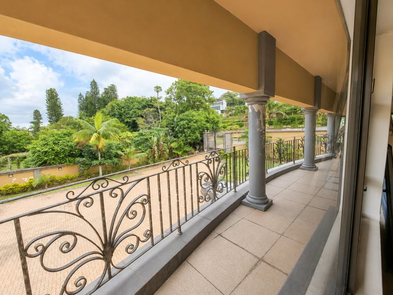 Commercial Space 100m2/124m2 - Marine Drive - Photo 1
