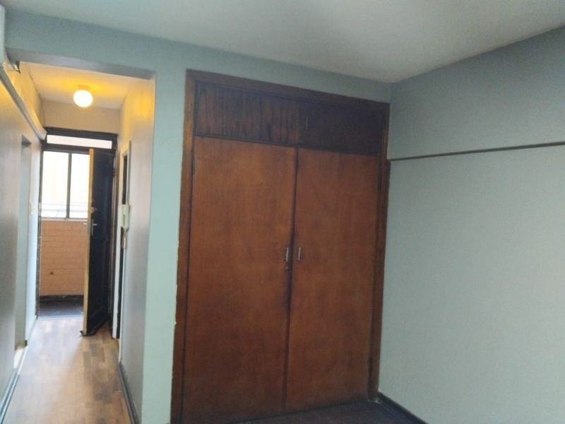 1 Bedroom, 1 Bathroom Apartment For Sale In Point, Durban - Photo 5