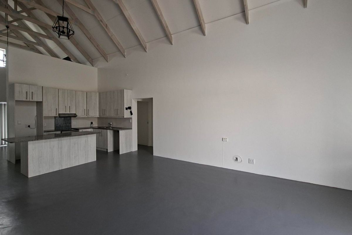 Charming 3-Bedroom Family Home in Lampiesbaai -  St Helena Bay - Photo 4