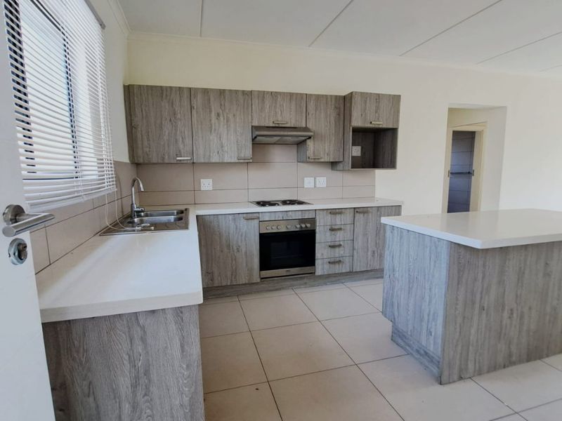 Beautiful 2 Beds, 2 Baths Apartment To Rent in The West End, Carlswald , Midrand - Photo 2