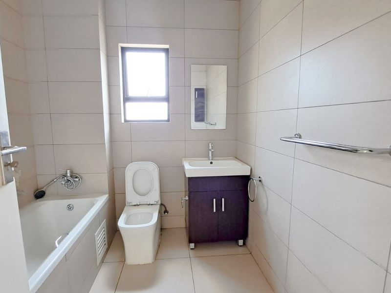 Beautiful 2 Beds, 2 Baths Apartment To Rent in The West End, Carlswald , Midrand - Photo 8