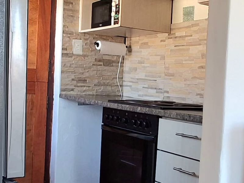 Family Home with Ample Parking in Heather Park - Photo 9