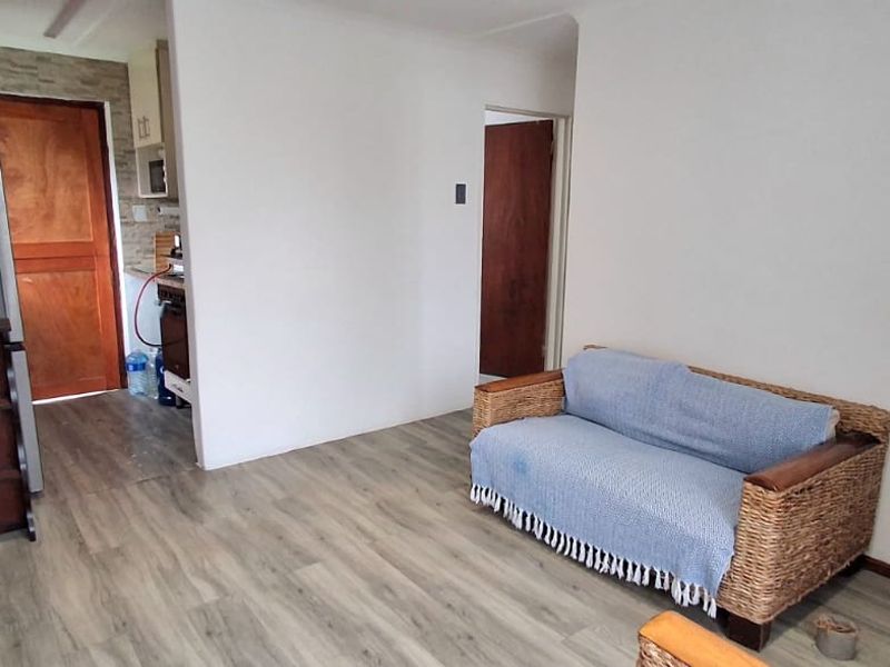 Family Home with Ample Parking in Heather Park - Photo 7