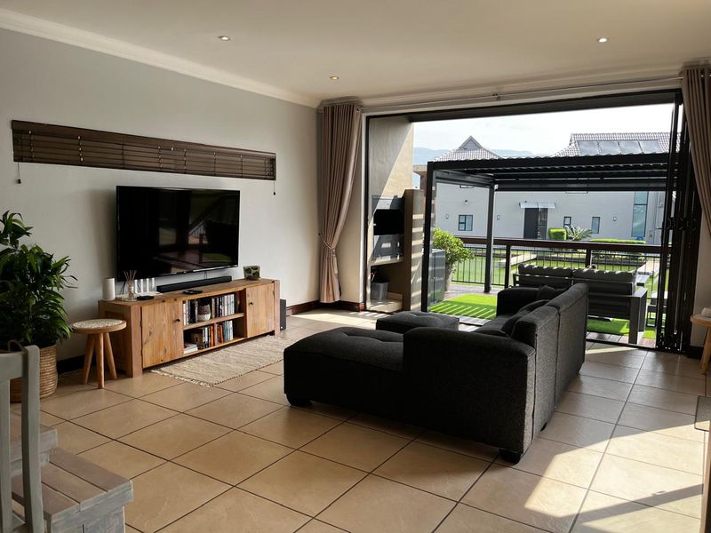 Stunning Duplex House for Sale on the Islands - Photo 10