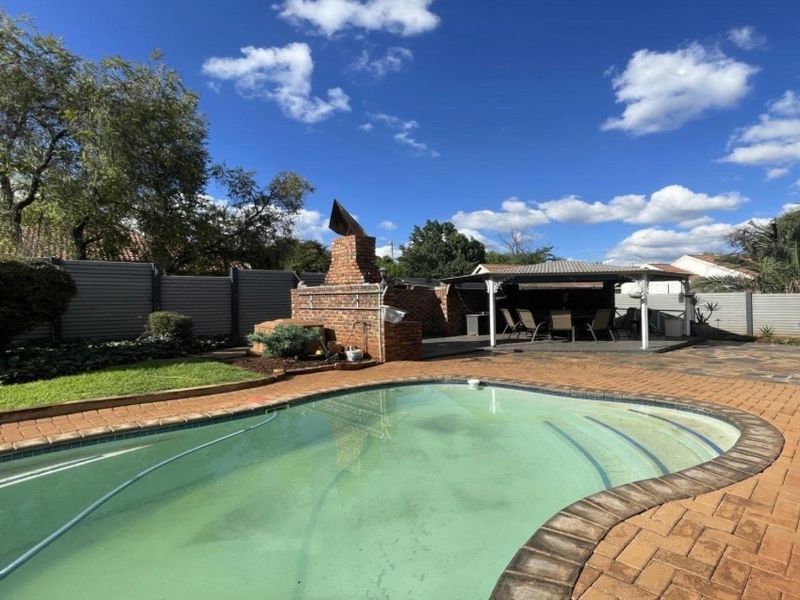 4 bedrooms house for sale in  Lyttelton Manor - Photo 2