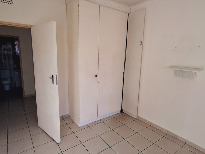 Great Starter Home – Ideal for First-Time Buyers or Investors - Photo 8