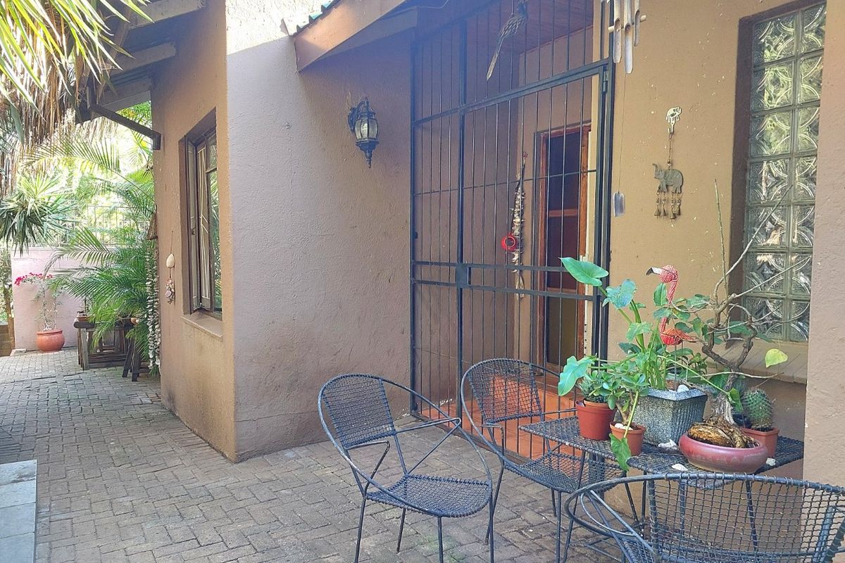 Beautiful Family Home for Sale in Brits - Photo 3