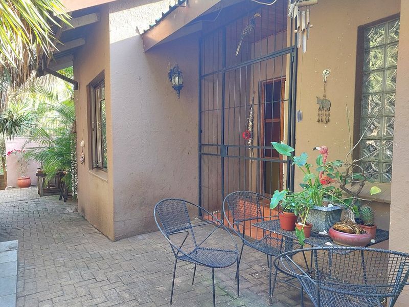 Beautiful Family Home for Sale in Brits - Photo 3