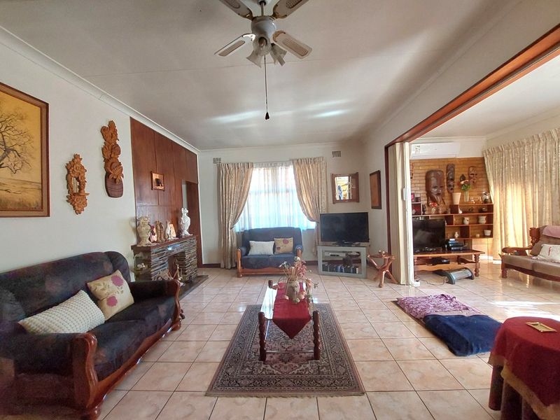 Business Opportunity or Spacious Family Home in Brits - Photo 4