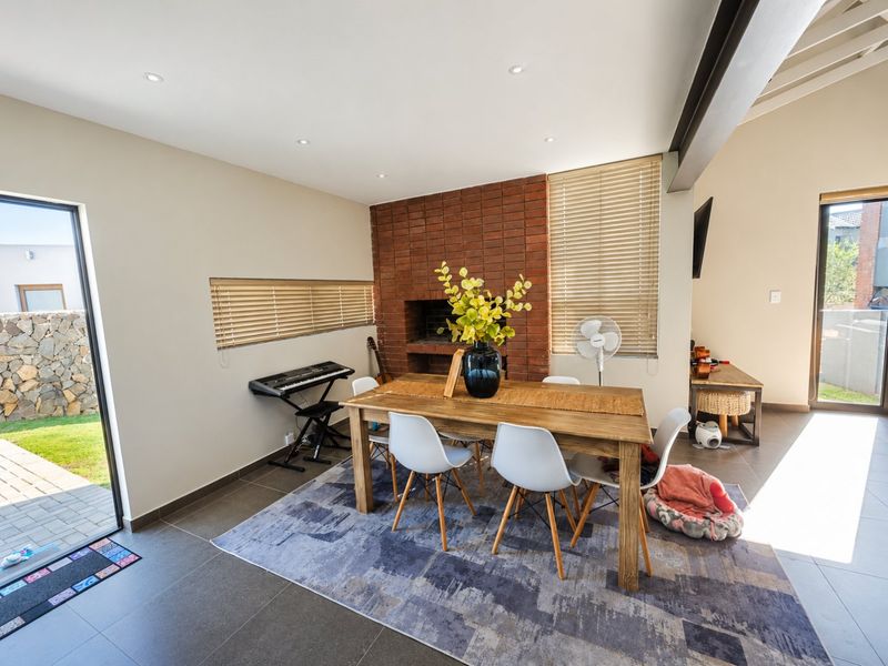 Exclusive Double-Storey Townhouse in Woodland Hills Bergendal Estate - Photo 8